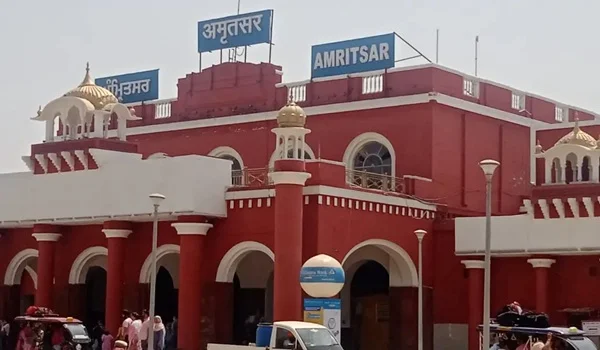 Amritsar Junction Railway Station: Code, Platforms, Trains, Facilities, Nearby Places & Travel Tips
