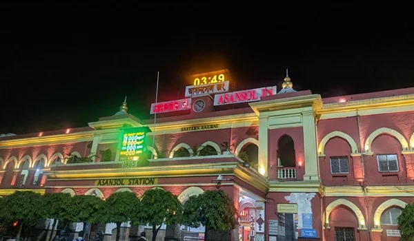 Asansol Junction Railway Station: Code, Platforms, Trains, Routes, Facilities, Nearby Places & Travel Tips